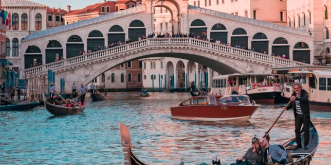 Rialto Bridge, Venice Italy